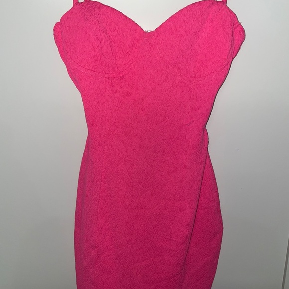 Elegant Pink Strapless Dress - Picture 1 of 3